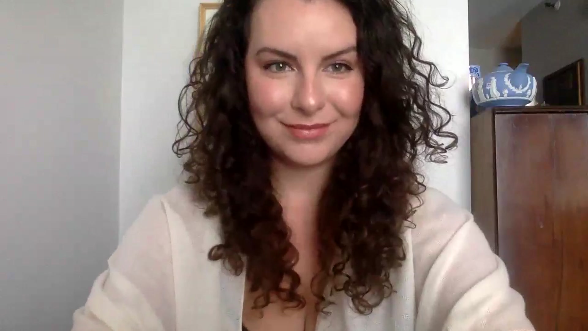 Gallery image thumbnail from EmilyHart's myfreecams stream on, 10/04/2024, 15:05 image 13 of 20