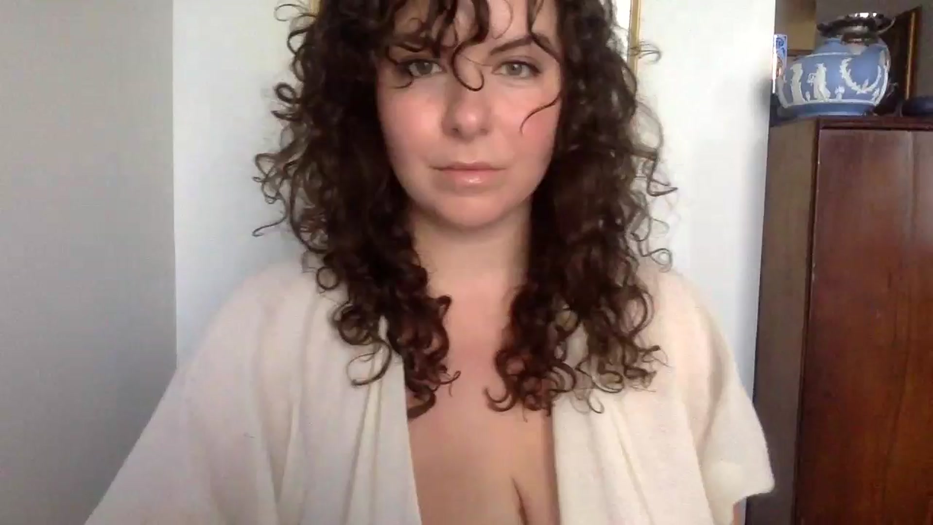 Gallery image thumbnail from EmilyHart's myfreecams stream on, 10/16/2024, 18:06 image 1 of 20