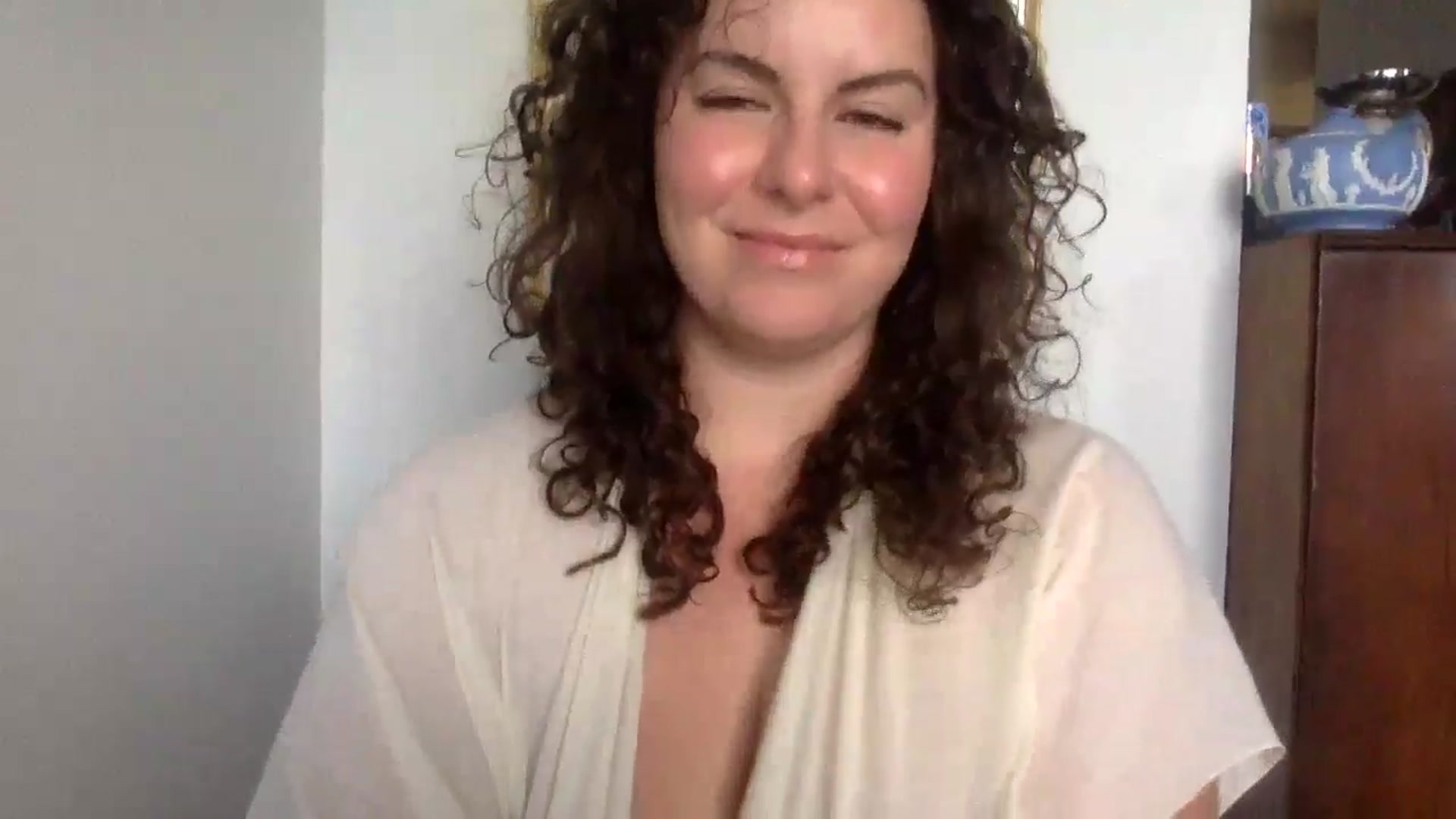 Gallery image thumbnail from EmilyHart's myfreecams stream on, 10/16/2024, 18:06 image 15 of 20