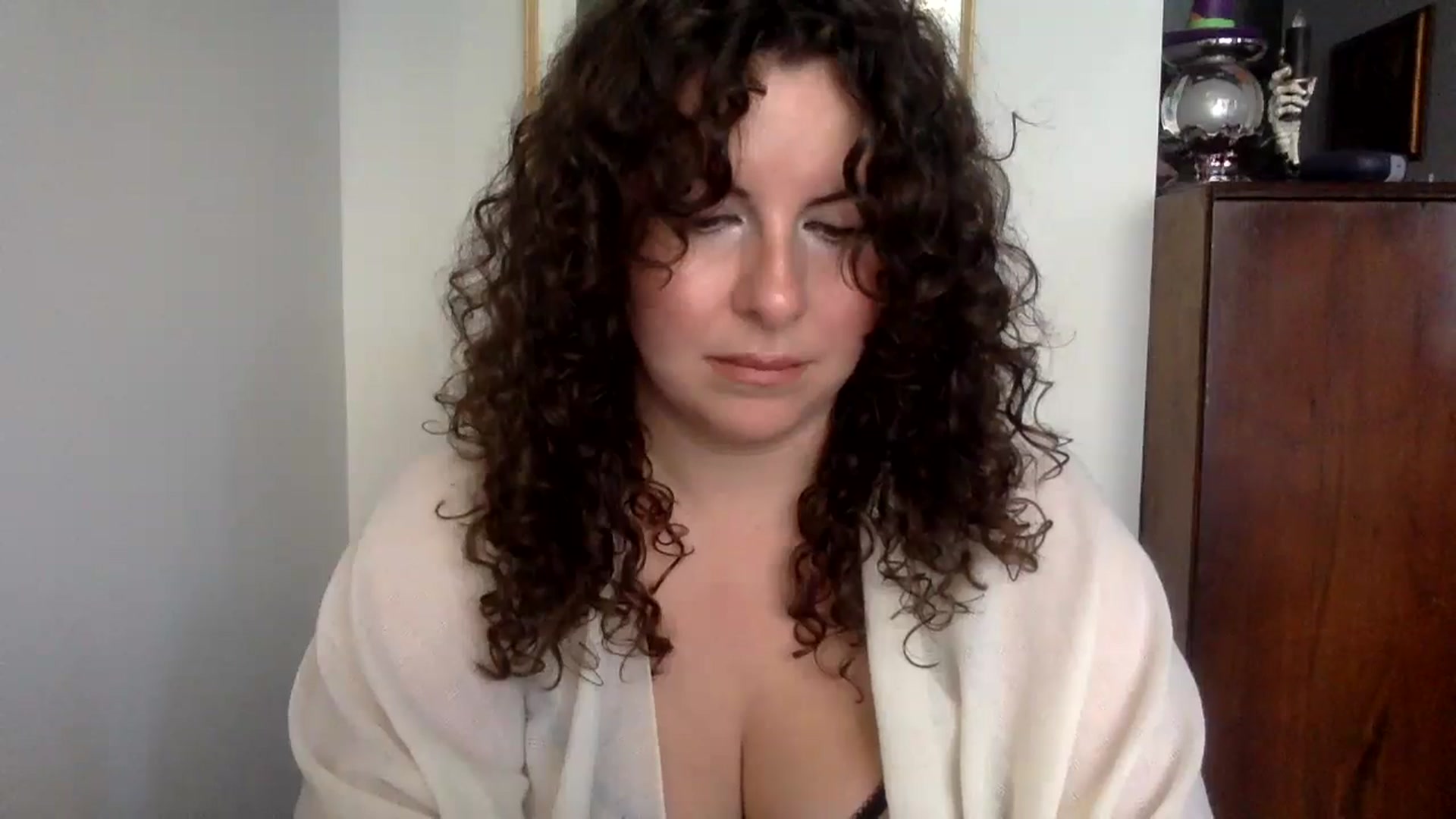 Gallery image thumbnail from EmilyHart's myfreecams stream on, 10/22/2024, 19:32 image 2 of 20
