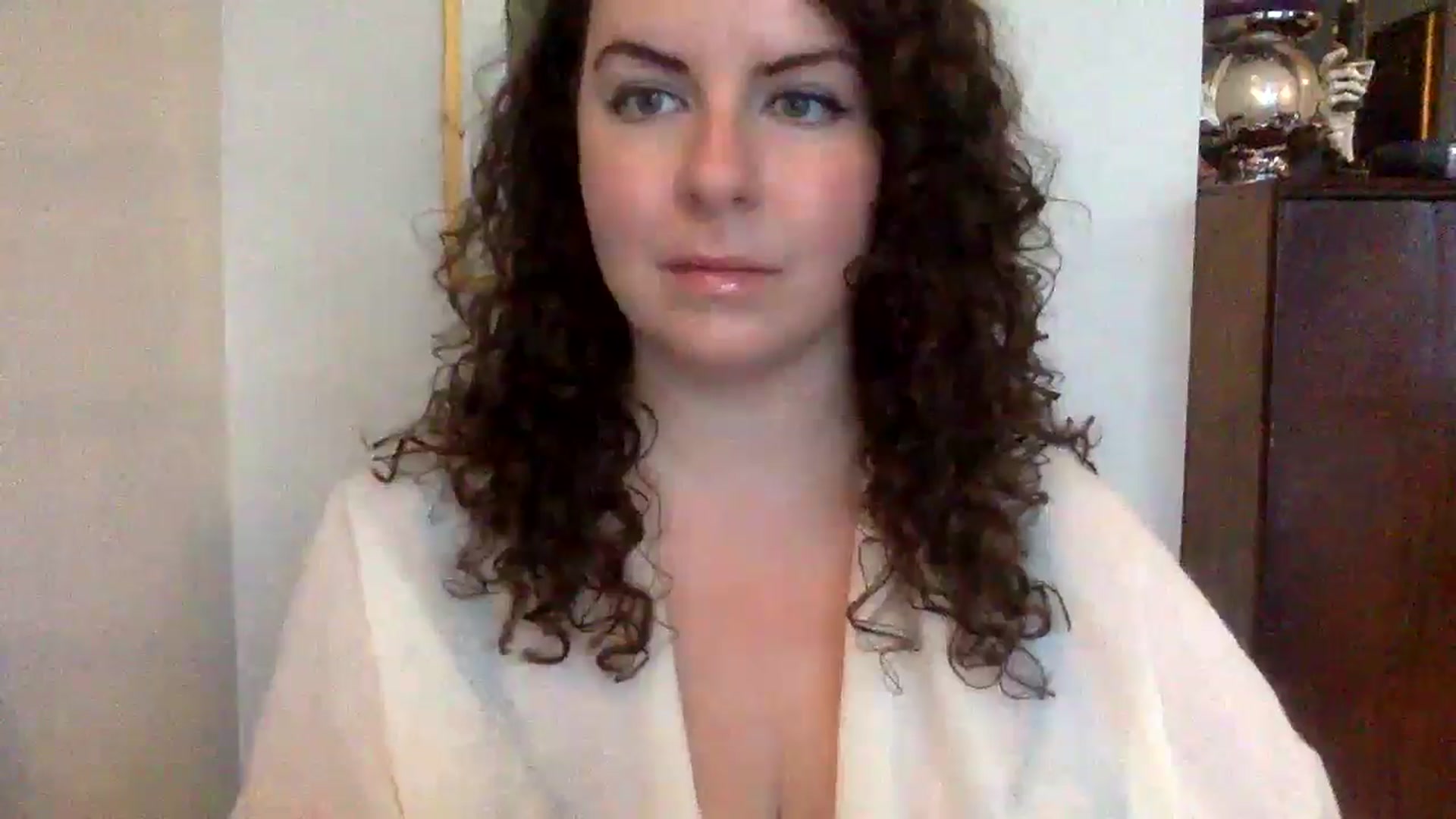 Gallery image thumbnail from EmilyHart's myfreecams stream on, 10/22/2024, 21:01 image 15 of 20