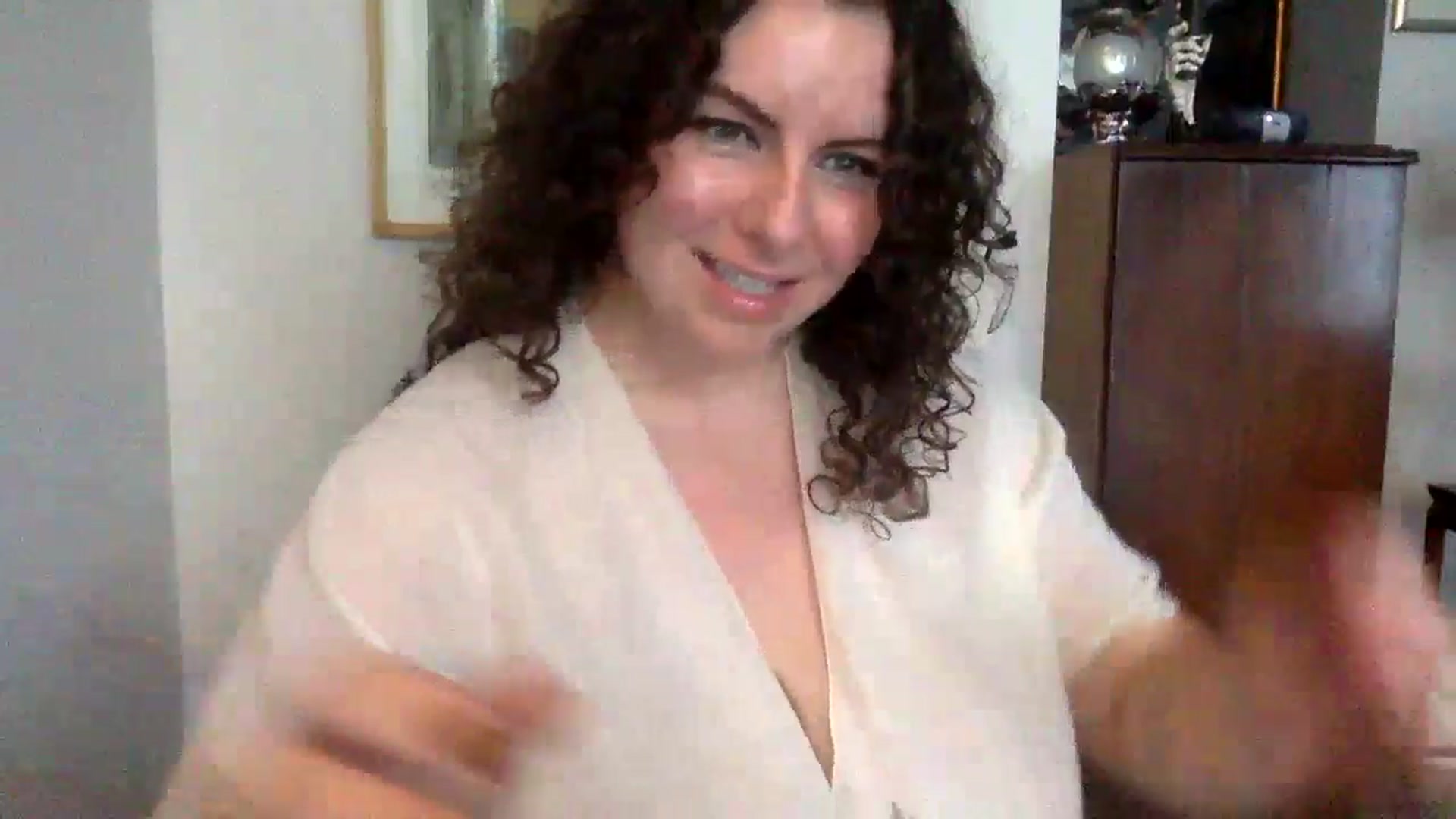 Gallery image thumbnail from EmilyHart's myfreecams stream on, 10/22/2024, 21:01 image 5 of 20