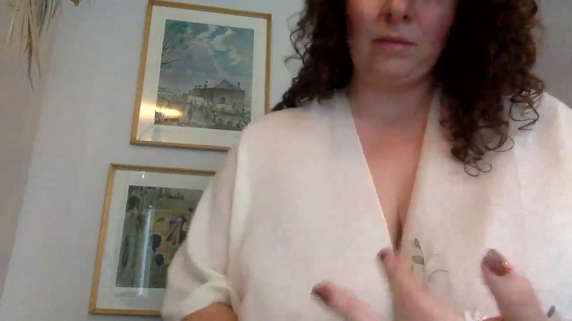 Gallery image thumbnail from EmilyHart's myfreecams stream on, 10/22/2024, 21:01 image 8 of 20