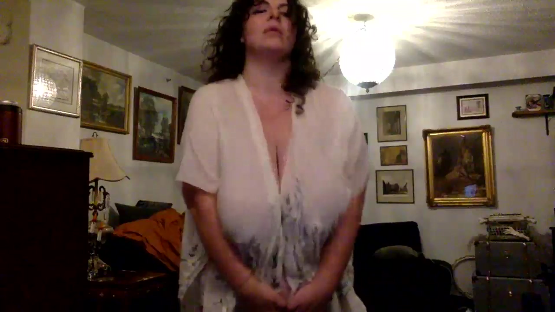 Gallery image thumbnail from EmilyHart's myfreecams stream on, 10/22/2024, 22:13 image 15 of 20