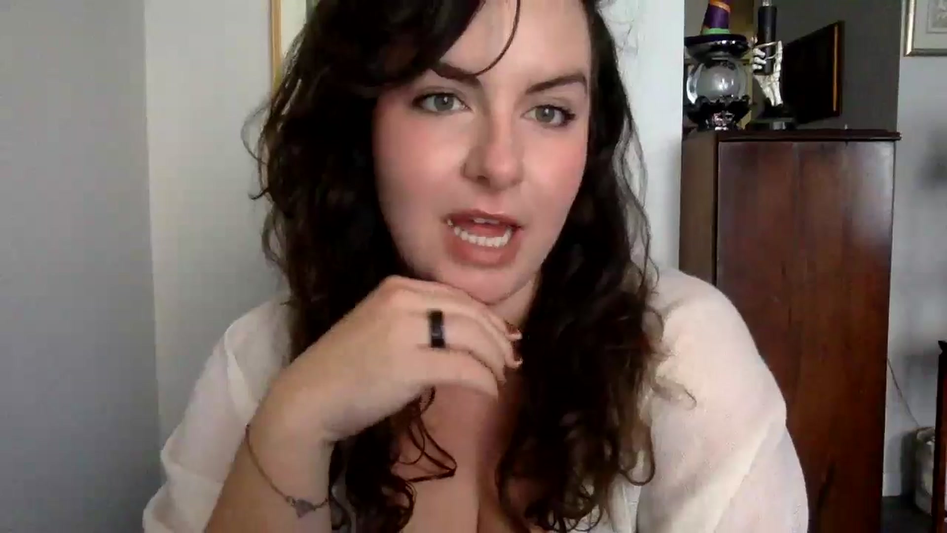 Gallery image thumbnail from EmilyHart's myfreecams stream on, 10/28/2024, 17:33 image 20 of 20
