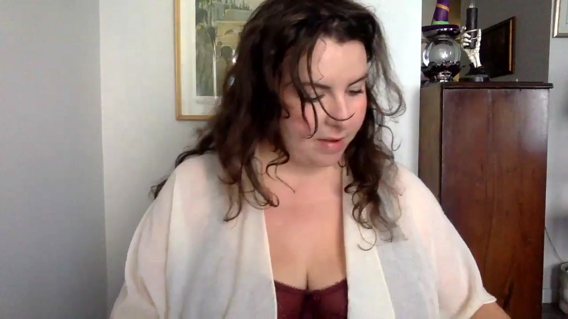 Gallery image thumbnail from EmilyHart's myfreecams stream on, 10/28/2024, 17:33 image 4 of 20