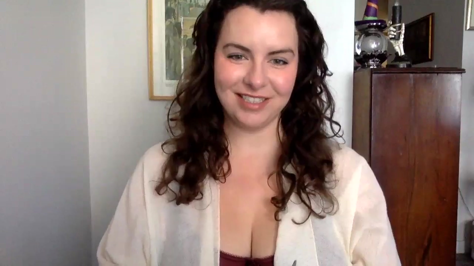 Gallery image thumbnail from EmilyHart's myfreecams stream on, 10/28/2024, 17:33 image 14 of 20