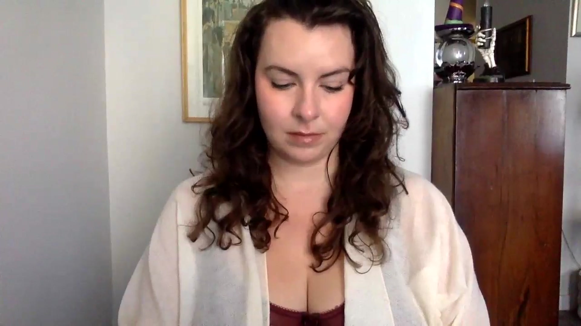 Gallery image thumbnail from EmilyHart's myfreecams stream on, 10/28/2024, 17:33 image 12 of 20