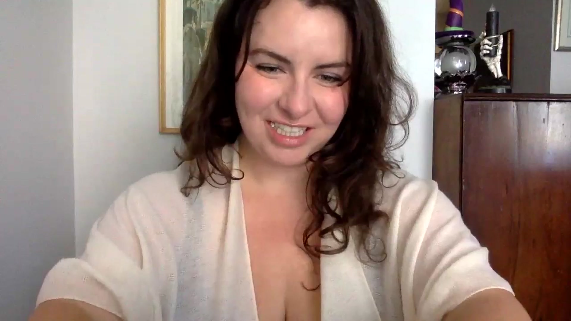 Gallery image thumbnail from EmilyHart's myfreecams stream on, 10/28/2024, 17:33 image 3 of 20