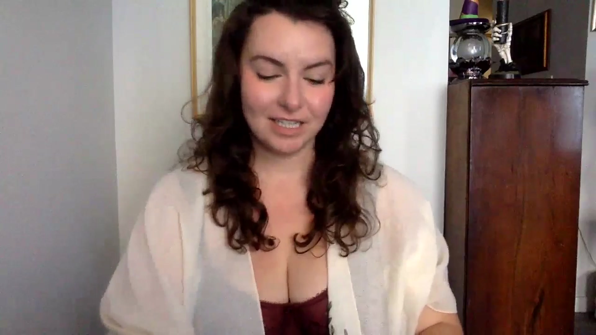 Gallery image thumbnail from EmilyHart's myfreecams stream on, 10/28/2024, 18:35 image 15 of 20