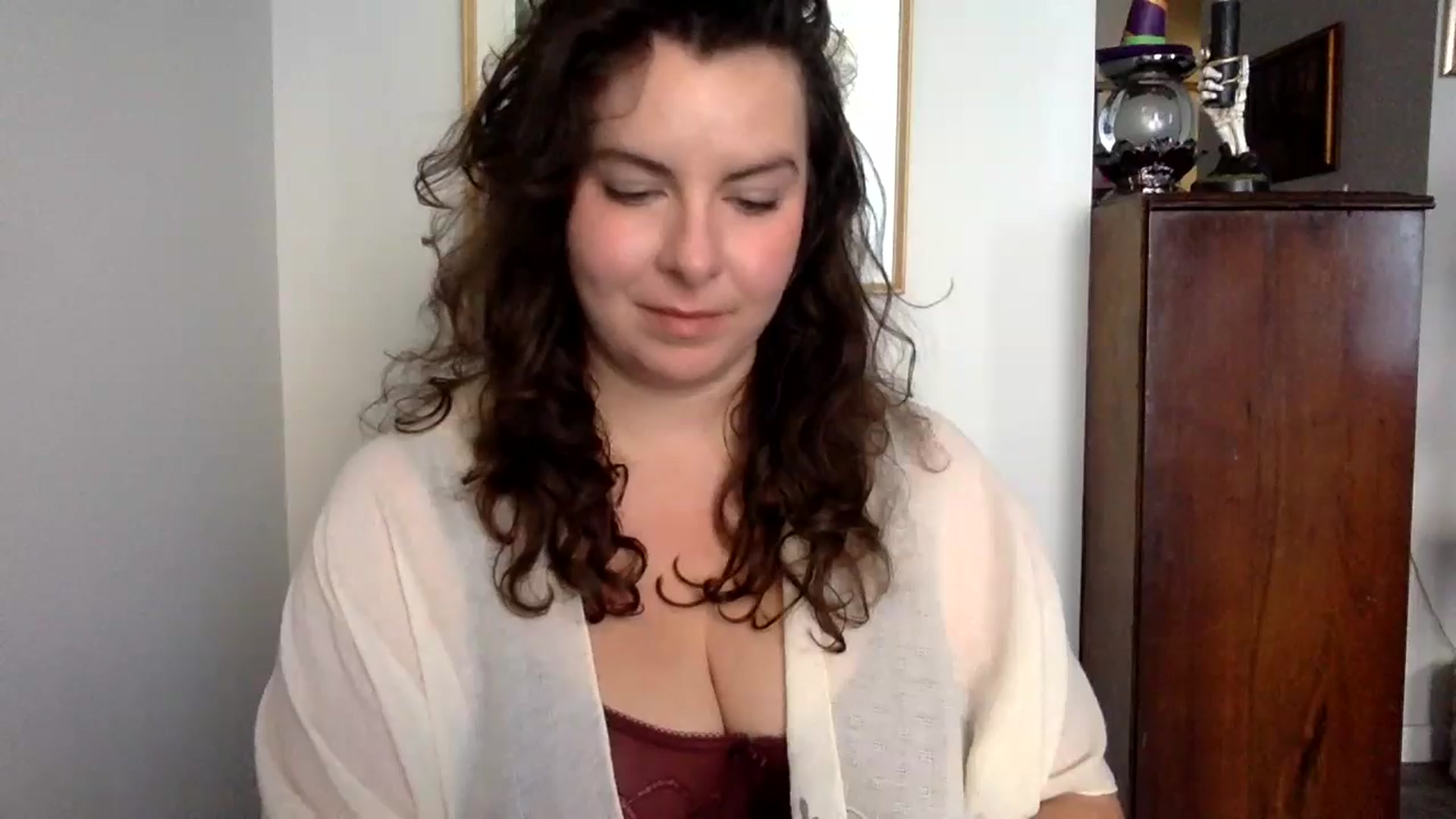 Gallery image thumbnail from EmilyHart's myfreecams stream on, 10/28/2024, 18:35 image 12 of 20
