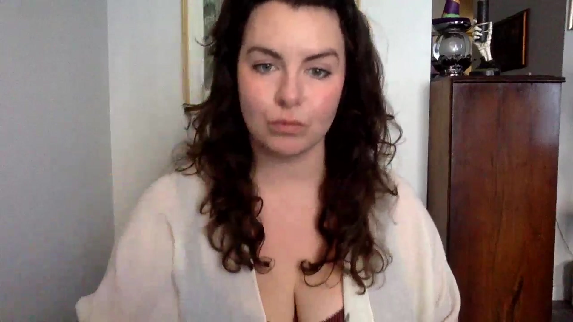 Gallery image thumbnail from EmilyHart's myfreecams stream on, 10/28/2024, 18:35 image 18 of 20