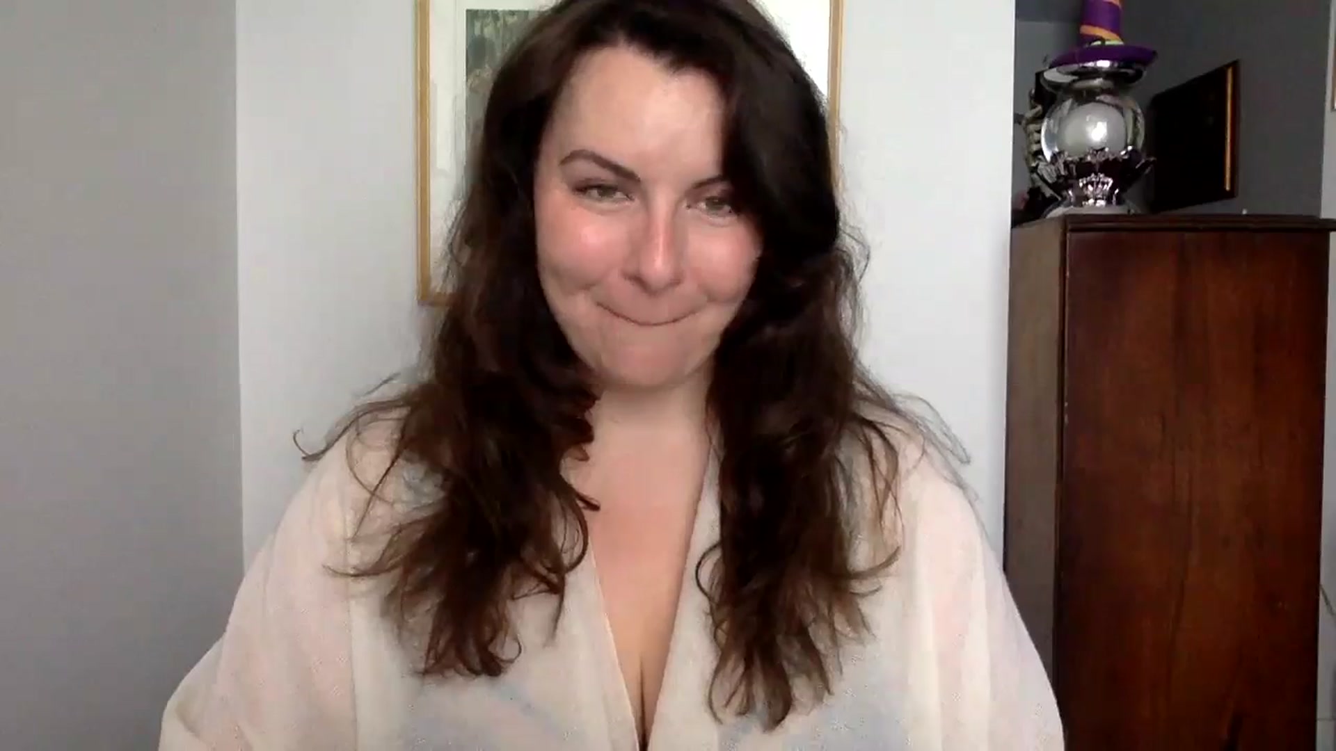 Gallery image thumbnail from EmilyHart's myfreecams stream on, 10/30/2024, 15:06 image 18 of 20