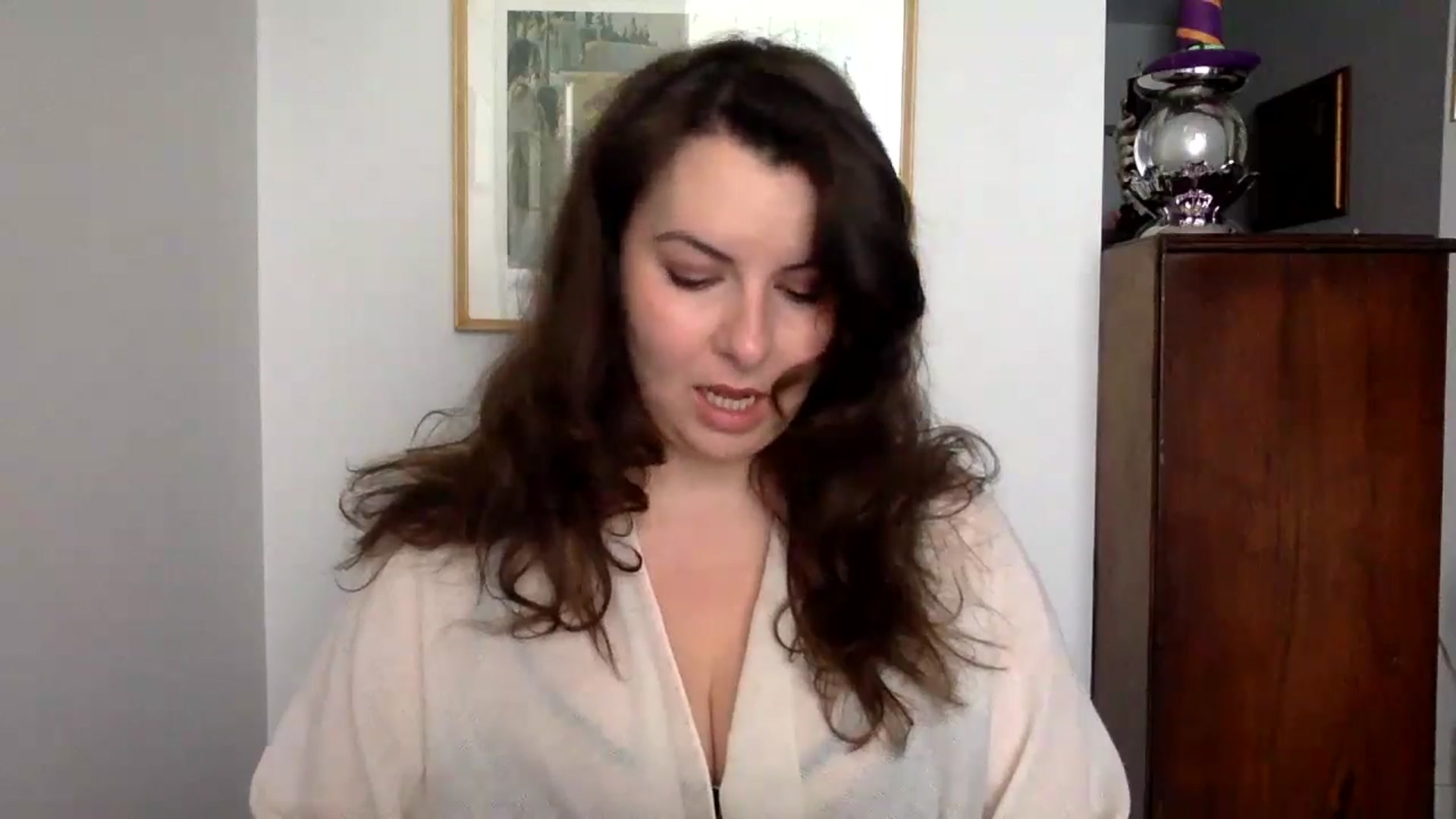 Gallery image thumbnail from EmilyHart's myfreecams stream on, 10/30/2024, 15:06 image 17 of 20