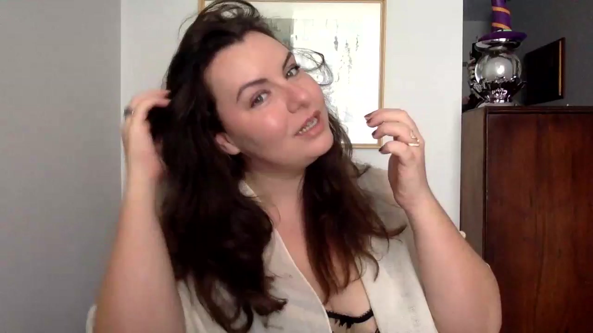 Gallery image thumbnail from EmilyHart's myfreecams stream on, 10/30/2024, 15:49 image 13 of 20