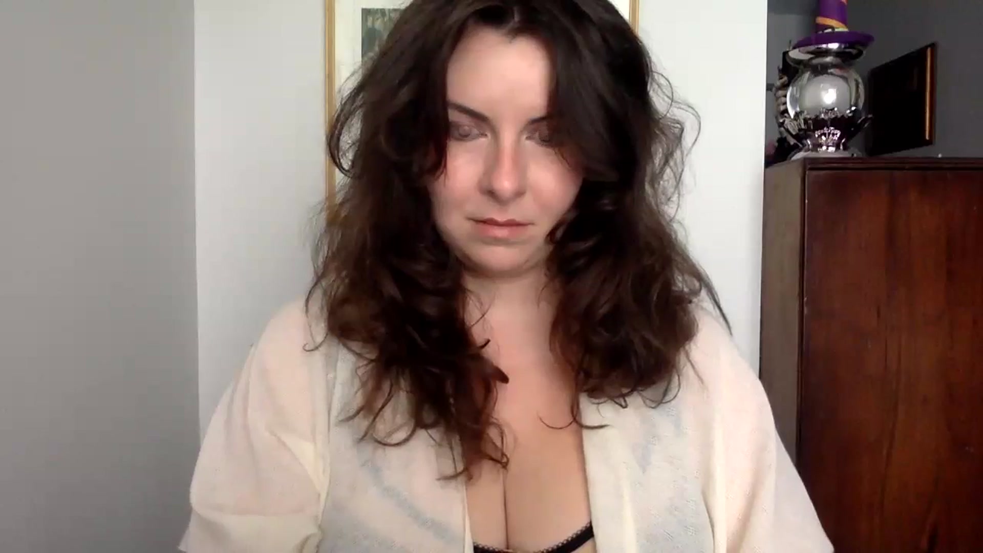 Gallery image thumbnail from EmilyHart's myfreecams stream on, 10/30/2024, 15:49 image 9 of 20