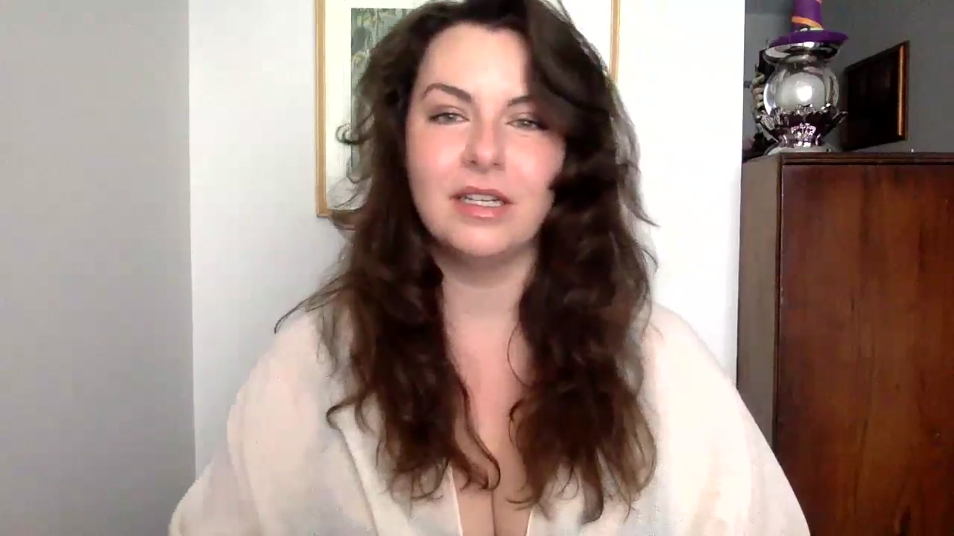 Gallery image thumbnail from EmilyHart's myfreecams stream on, 10/30/2024, 15:49 image 3 of 20