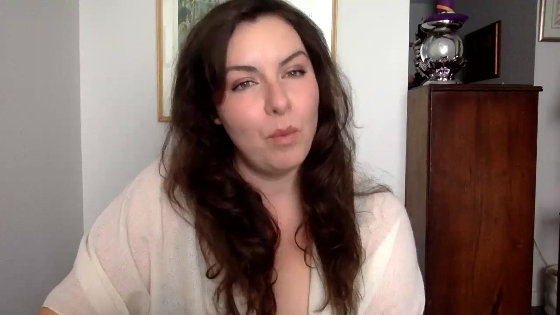 Gallery image thumbnail from EmilyHart's myfreecams stream on, 10/30/2024, 15:49 image 18 of 20