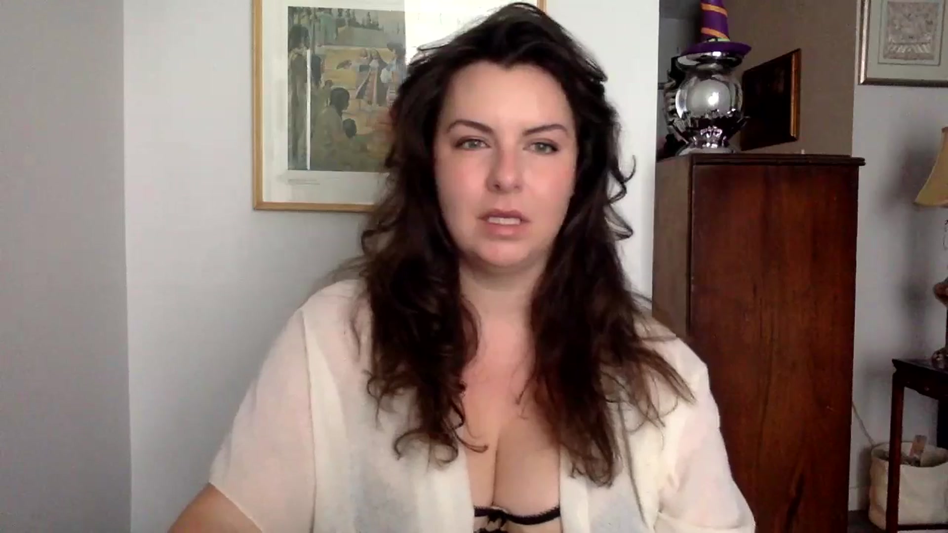 Gallery image thumbnail from EmilyHart's myfreecams stream on, 10/30/2024, 16:38 image 16 of 20