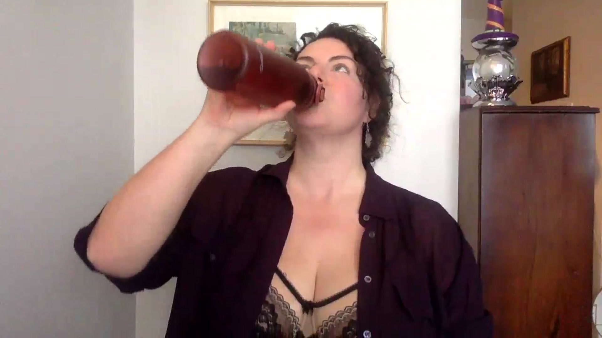 Gallery image thumbnail from EmilyHart's myfreecams stream on, 11/13/2024, 18:49 image 13 of 20