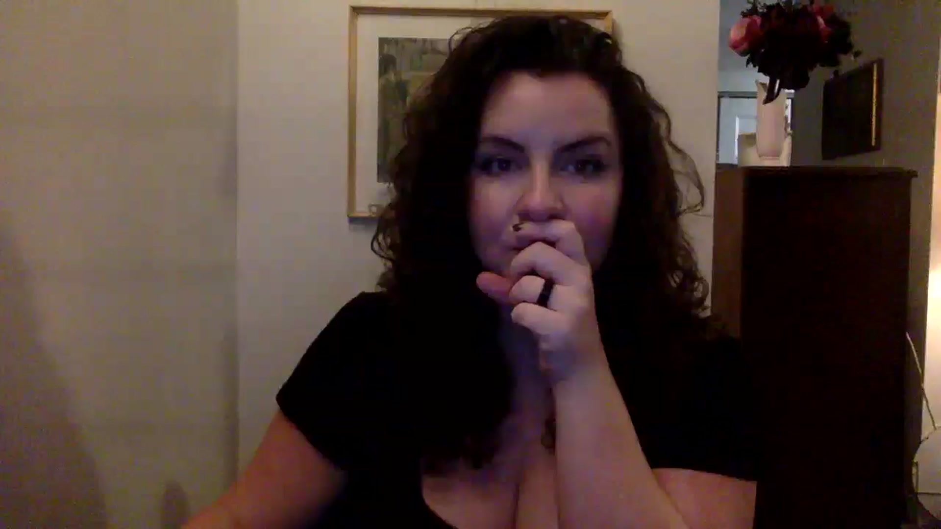 Gallery image thumbnail from EmilyHart's myfreecams stream on, 11/25/2024, 23:20 image 8 of 20
