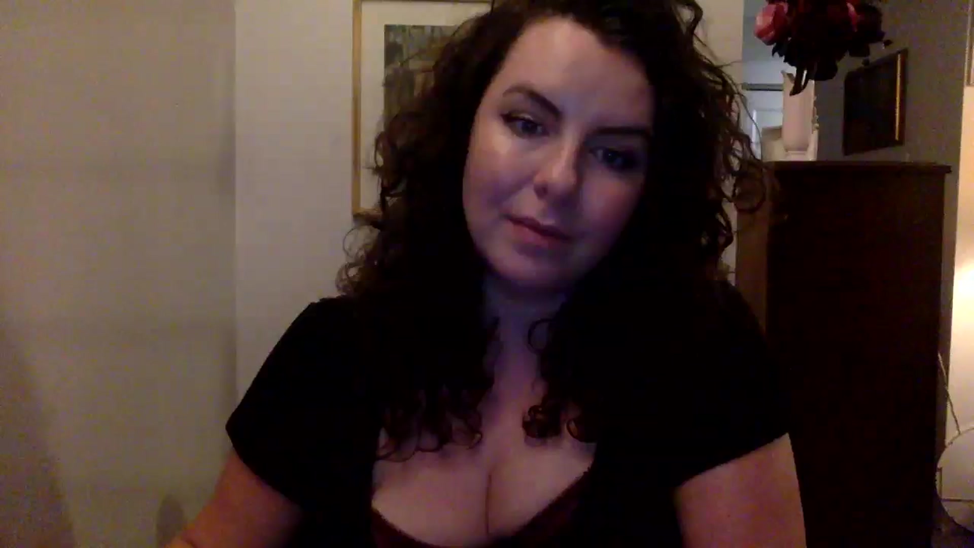Gallery image thumbnail from EmilyHart's myfreecams stream on, 11/25/2024, 23:20 image 5 of 20