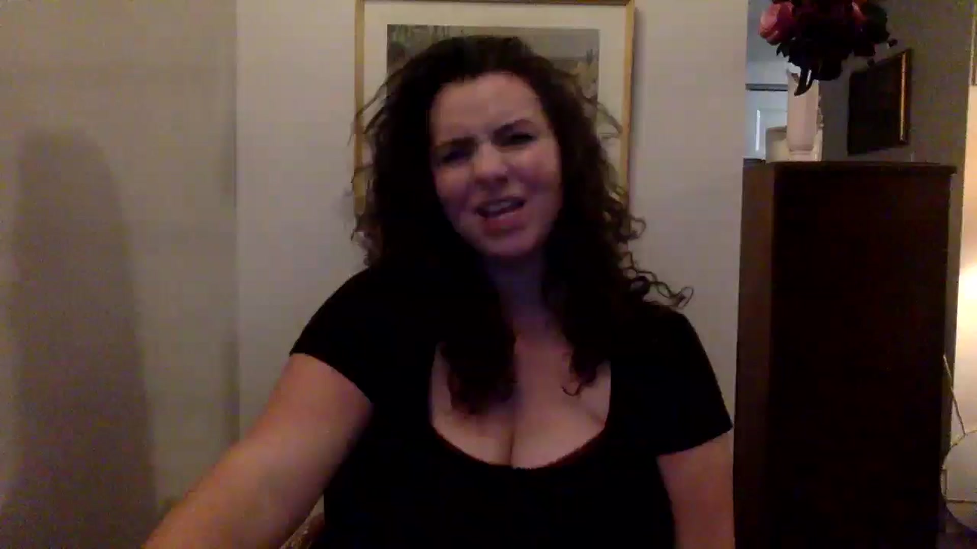 Gallery image thumbnail from EmilyHart's myfreecams stream on, 11/25/2024, 23:20 image 6 of 20