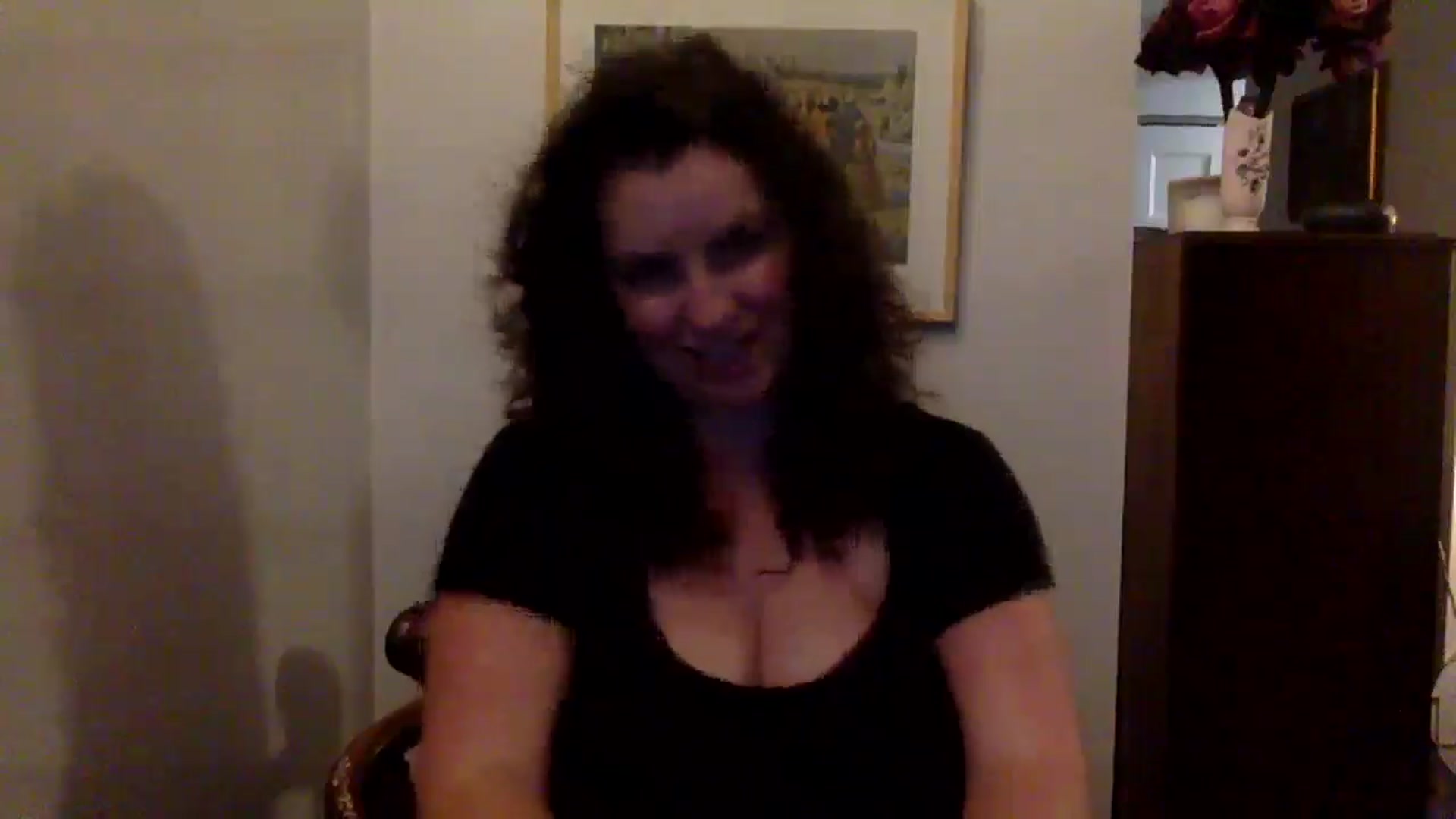 Gallery image thumbnail from EmilyHart's myfreecams stream on, 11/25/2024, 23:20 image 15 of 20