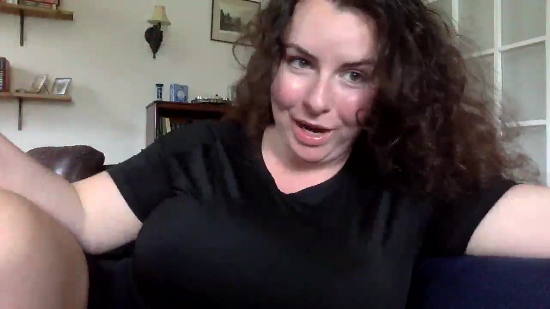 Gallery image thumbnail from EmilyHart's myfreecams stream on, 06/12/2025, 19:17 image 16 of 20