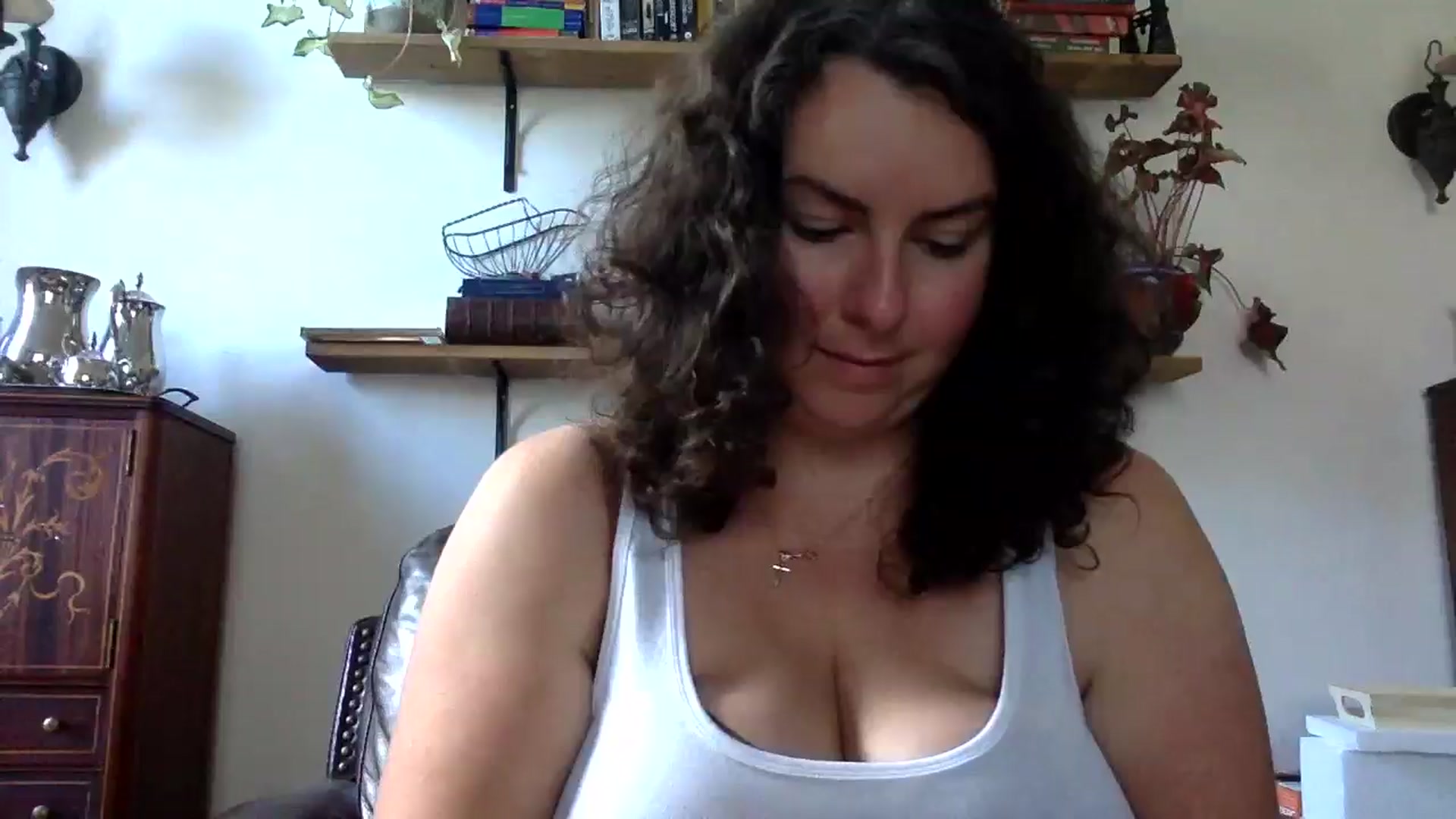 Gallery image thumbnail from EmilyHart's myfreecams stream on, 08/18/2025, 18:01 image 1 of 20