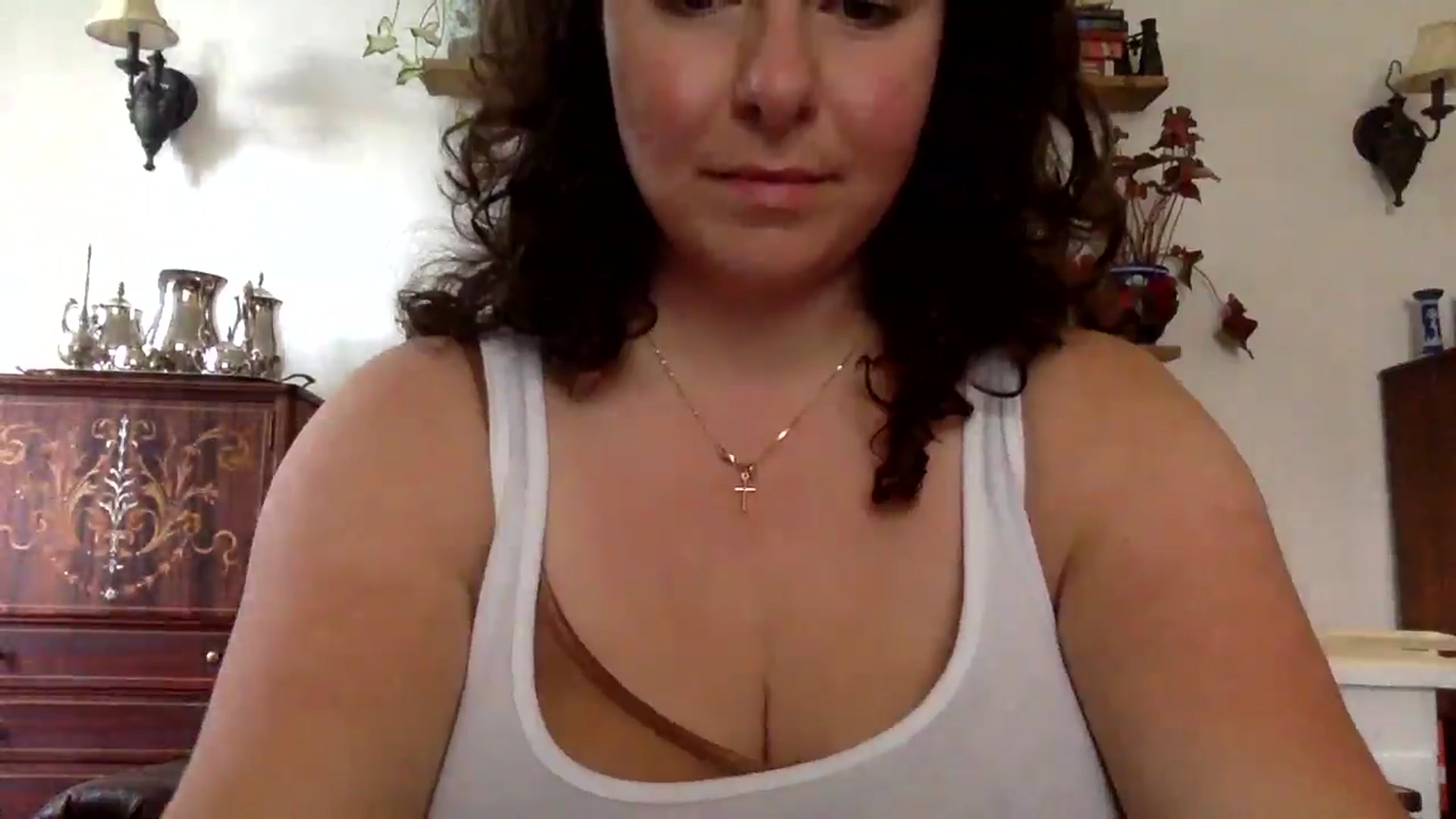 Gallery image thumbnail from EmilyHart's myfreecams stream on, 08/18/2025, 20:52 image 3 of 20