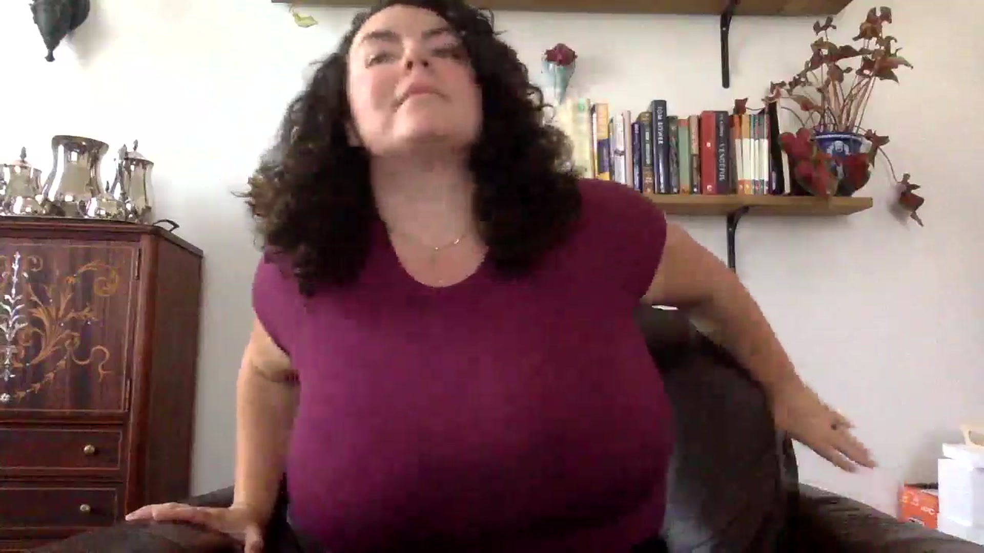 Gallery image thumbnail from EmilyHart's myfreecams stream on, 08/19/2025, 19:08 image 19 of 20