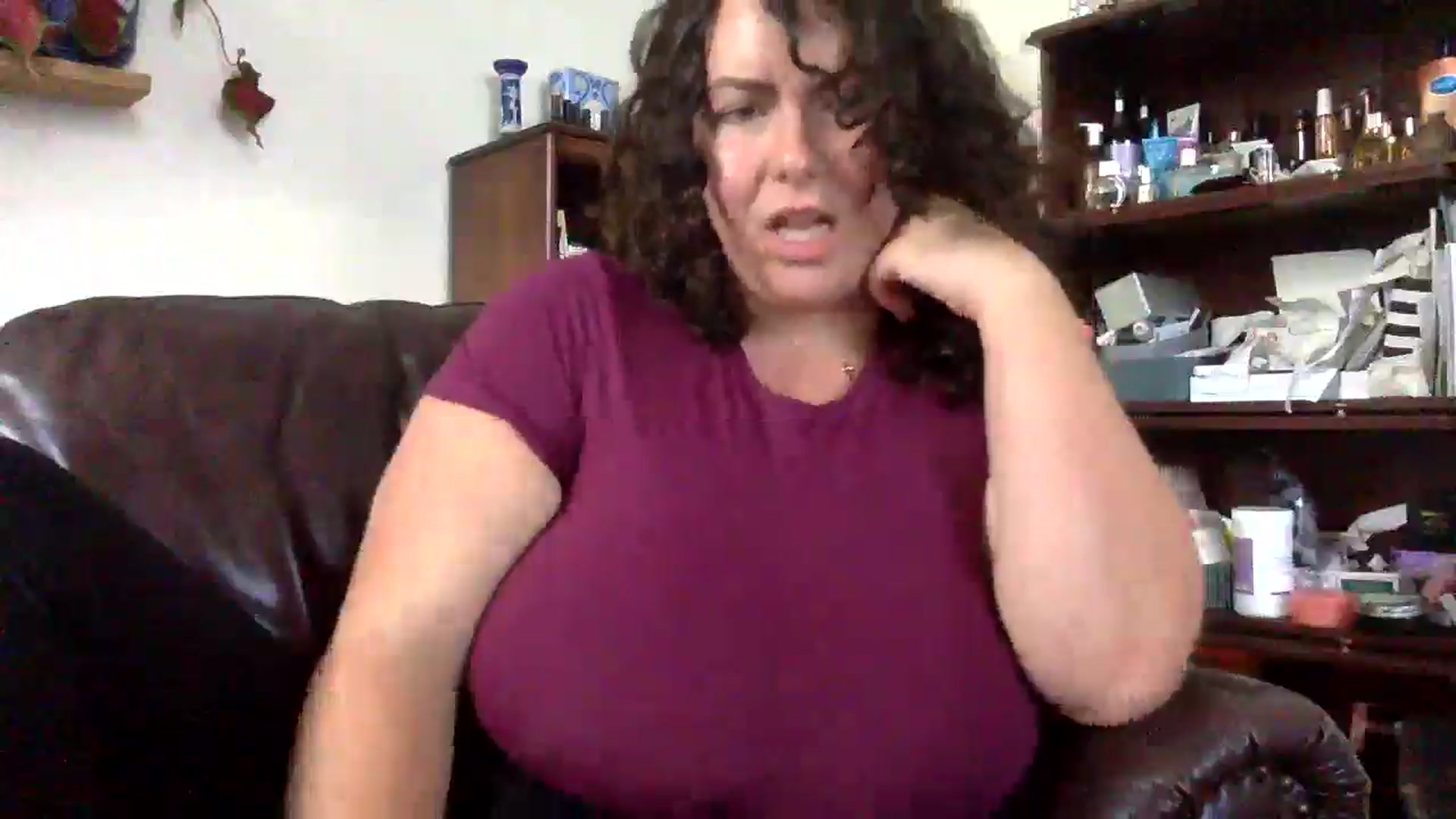 Gallery image thumbnail from EmilyHart's myfreecams stream on, 08/19/2025, 21:13 image 8 of 20