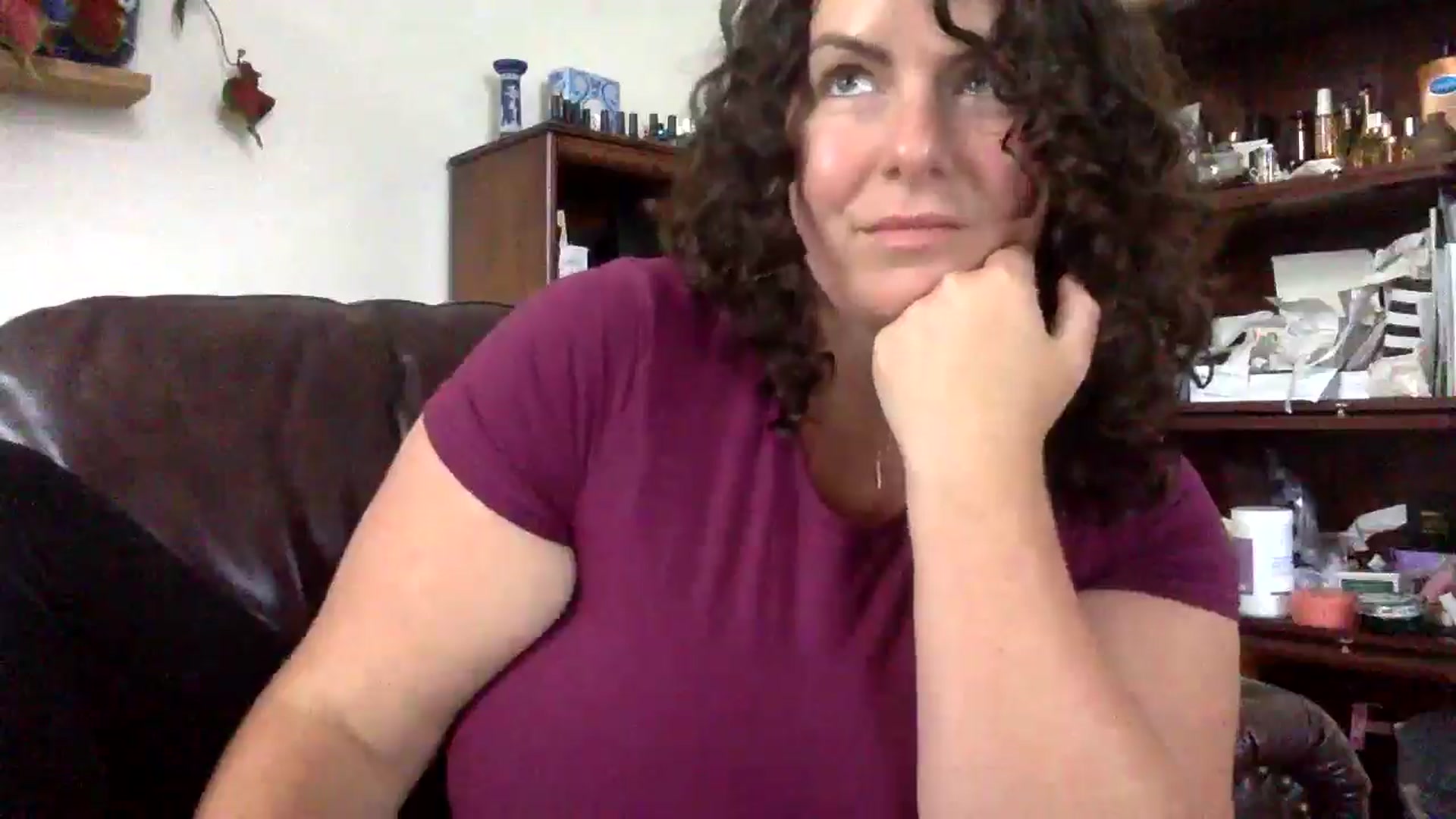 Gallery image thumbnail from EmilyHart's myfreecams stream on, 08/19/2025, 21:13 image 7 of 20