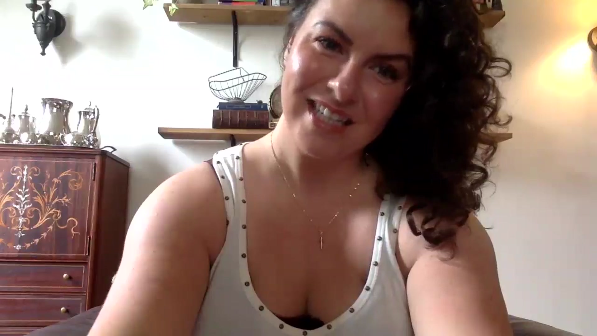 Gallery image thumbnail from EmilyHart's myfreecams stream on, 08/26/2025, 16:37 image 16 of 20