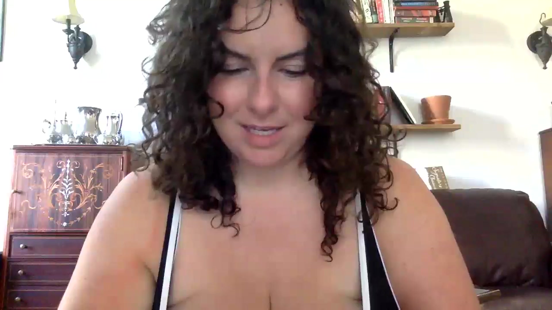 Gallery image thumbnail from EmilyHart's myfreecams stream on, 09/02/2025, 20:18 image 14 of 20