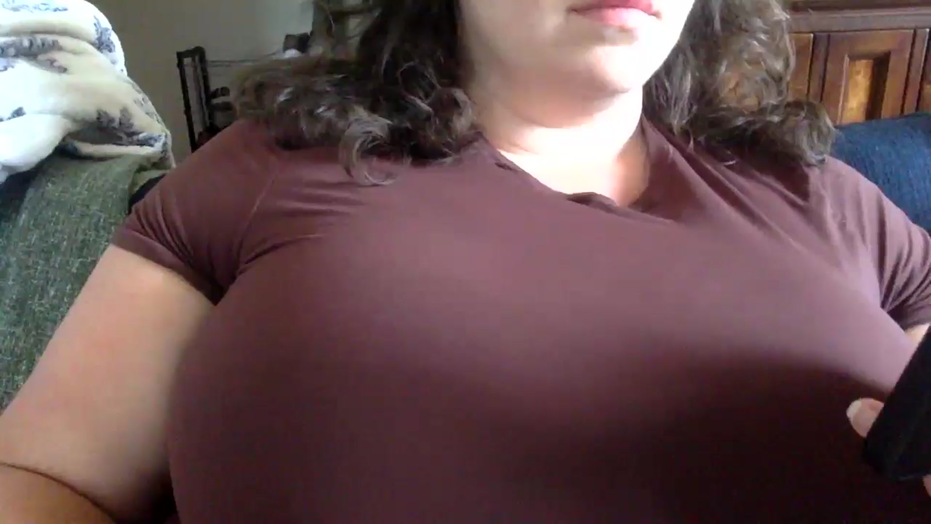 Gallery image thumbnail from EmilyHart's myfreecams stream on, 10/01/2025, 20:17 image 18 of 20
