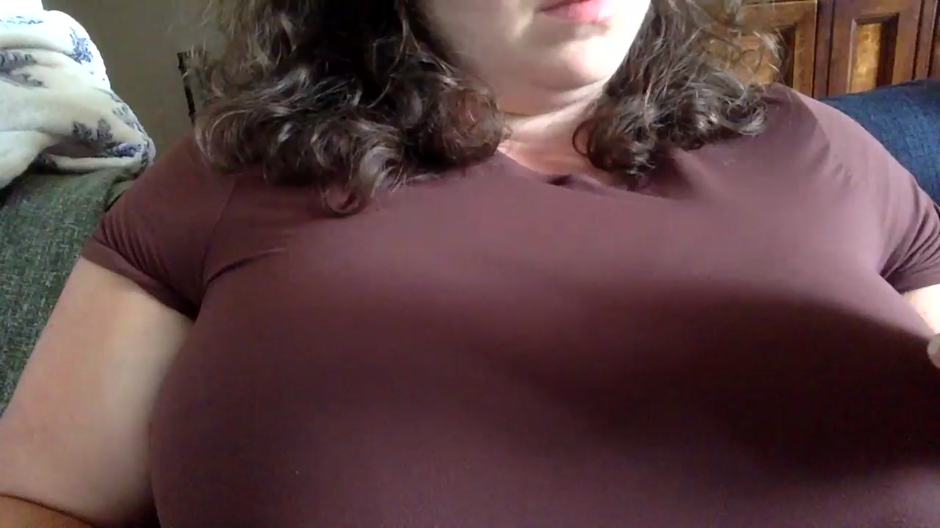 Gallery image thumbnail from EmilyHart's myfreecams stream on, 10/01/2025, 20:17 image 1 of 20