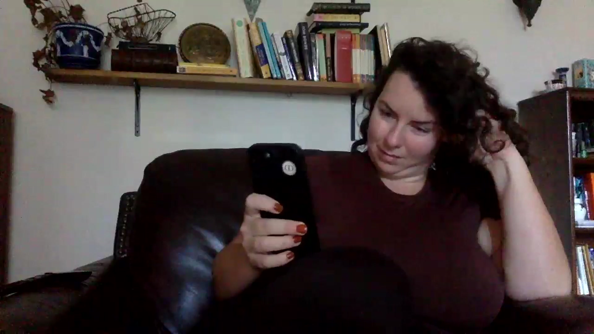 Gallery image thumbnail from EmilyHart's myfreecams stream on, 10/07/2025, 20:47 image 16 of 20