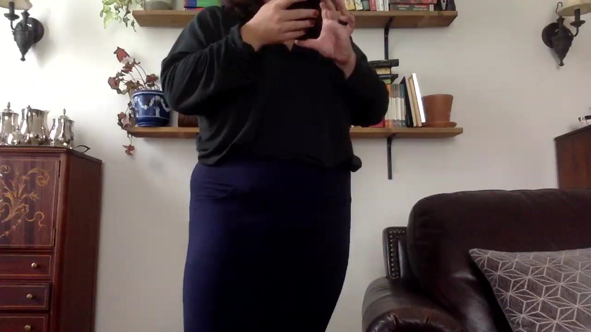 Gallery image thumbnail from EmilyHart's myfreecams stream on, 10/09/2025, 17:17 image 6 of 20