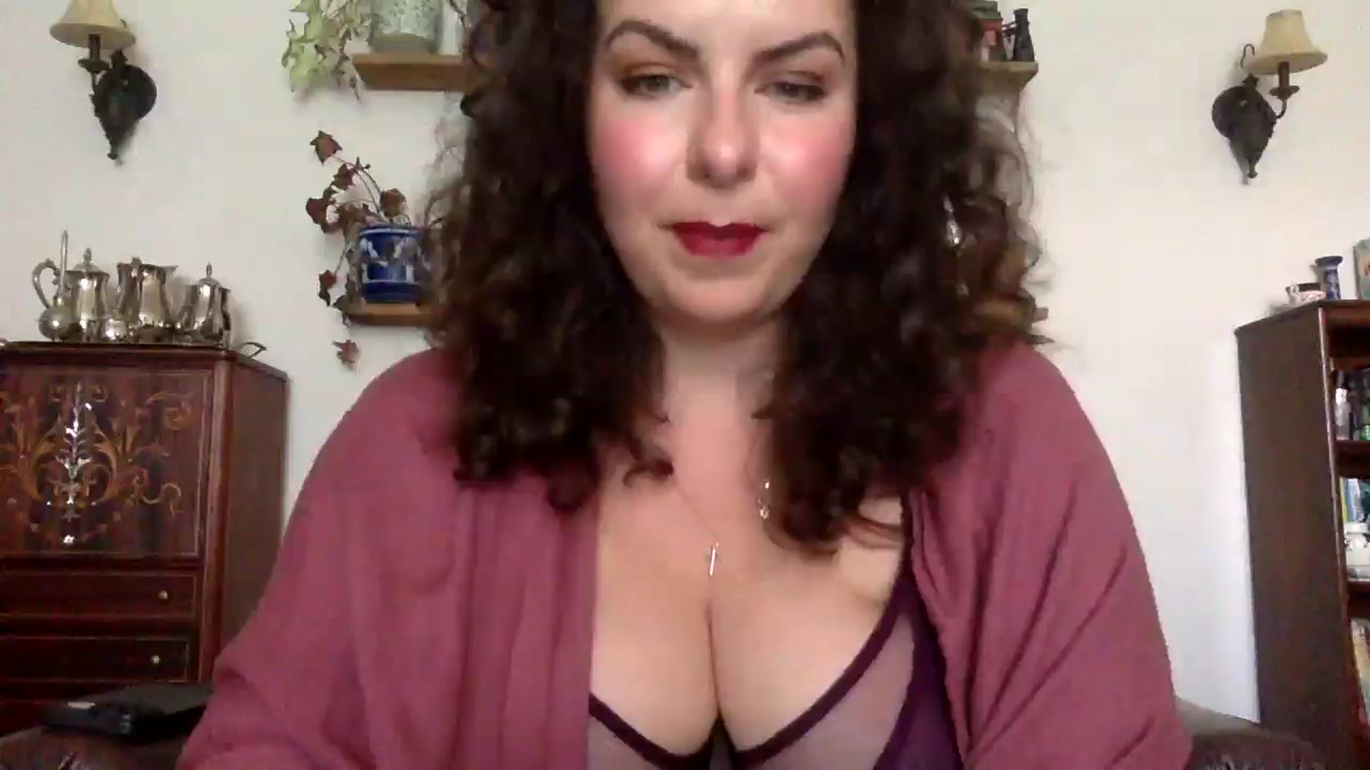 Gallery image thumbnail from EmilyHart's myfreecams stream on, 10/09/2025, 17:17 image 10 of 20