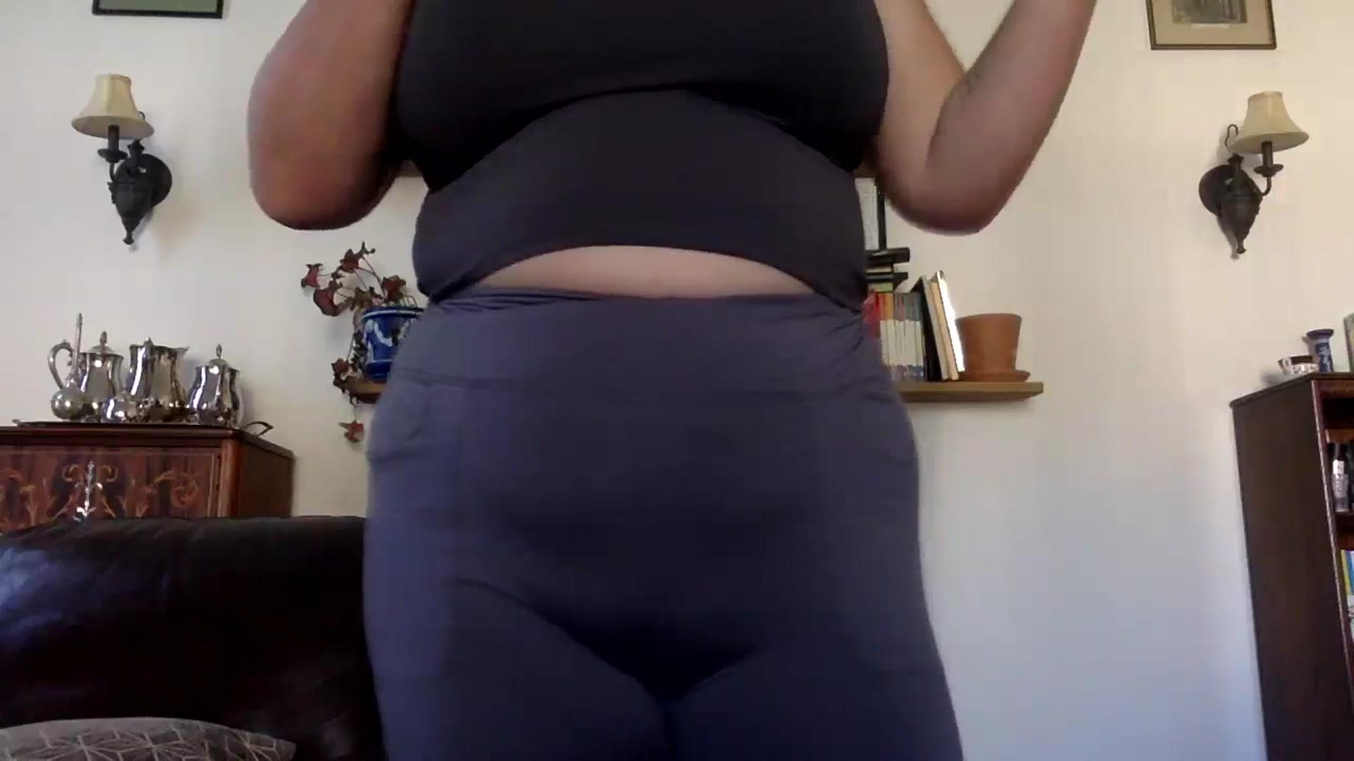 Gallery image thumbnail from EmilyHart's myfreecams stream on, 10/10/2025, 17:42 image 10 of 20
