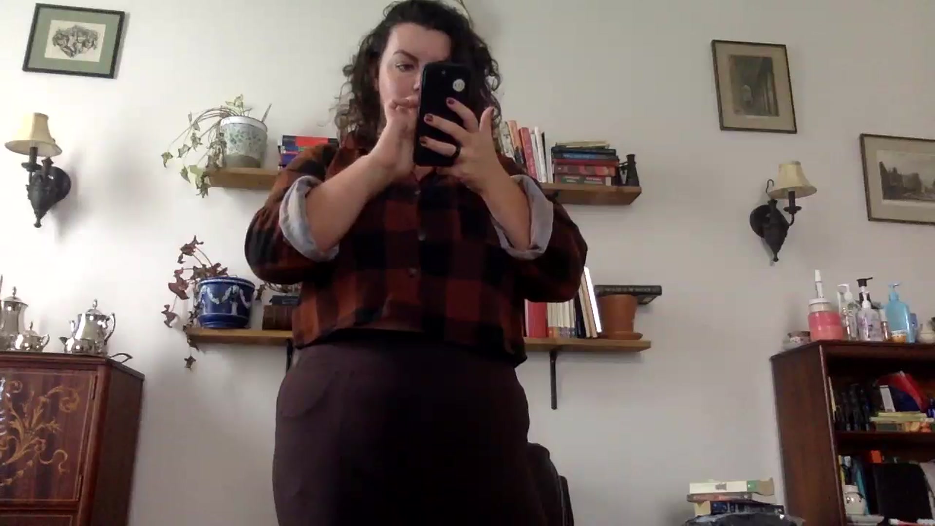 Gallery image thumbnail from EmilyHart's myfreecams stream on, 10/17/2025, 16:02 image 13 of 20