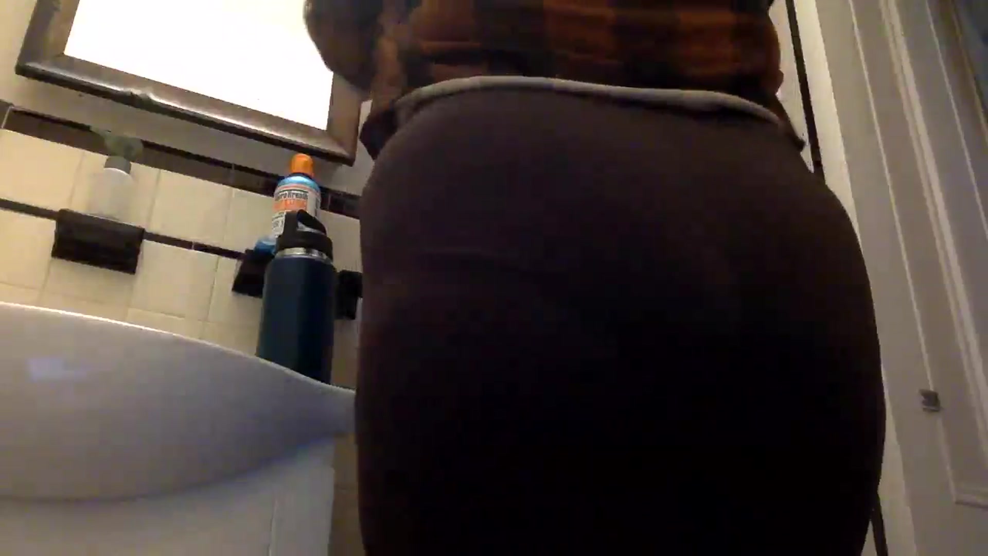 Gallery image thumbnail from EmilyHart's myfreecams stream on, 10/17/2025, 18:32 image 14 of 20