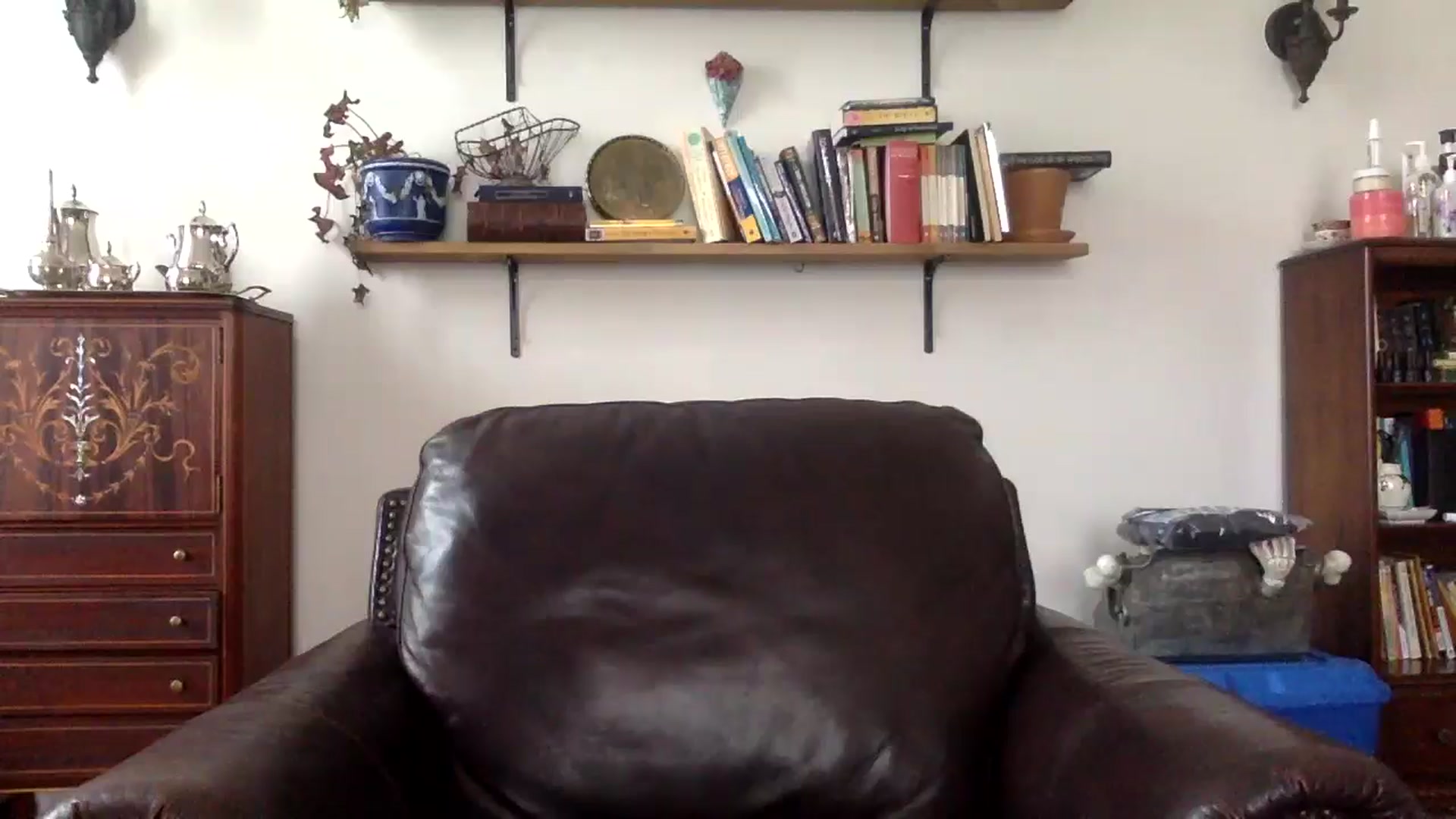 Gallery image thumbnail from EmilyHart's myfreecams stream on, 10/17/2025, 18:32 image 12 of 20