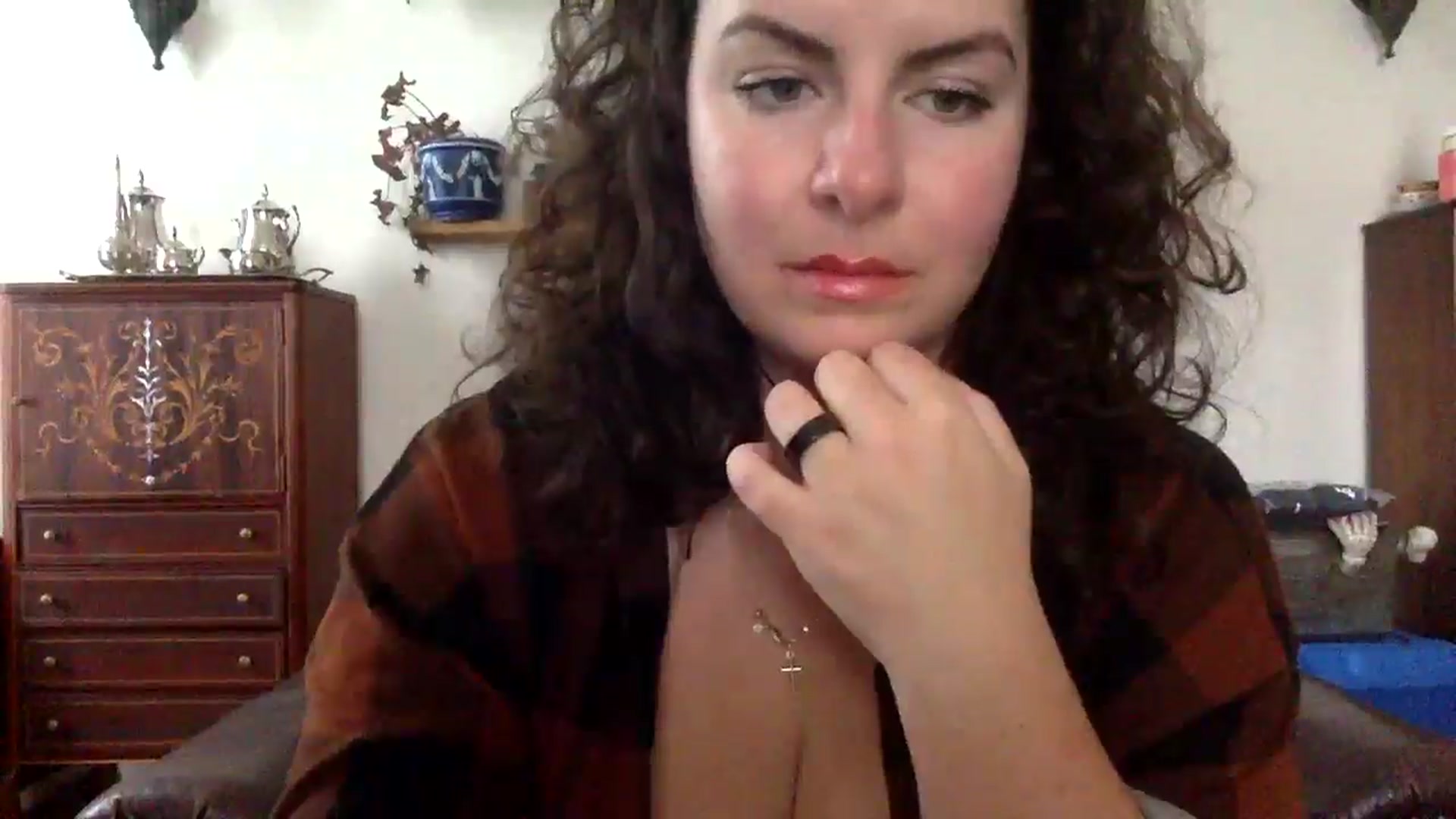 Gallery image thumbnail from EmilyHart's myfreecams stream on, 10/17/2025, 19:37 image 15 of 20