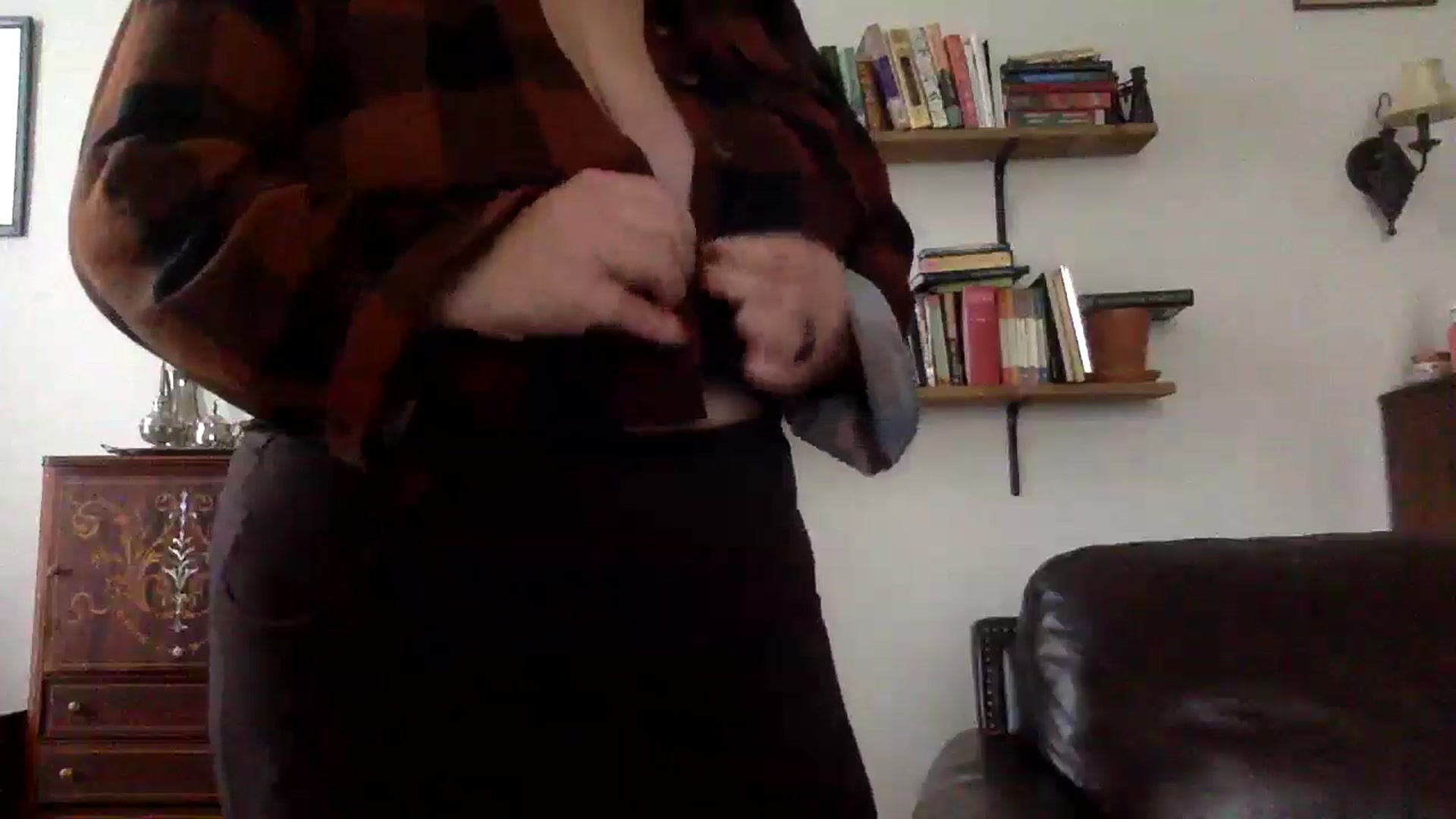 Gallery image thumbnail from EmilyHart's myfreecams stream on, 10/17/2025, 19:37 image 6 of 20