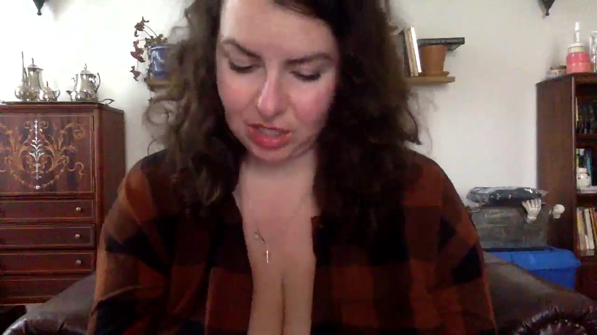 Gallery image thumbnail from EmilyHart's myfreecams stream on, 10/17/2025, 19:37 image 14 of 20