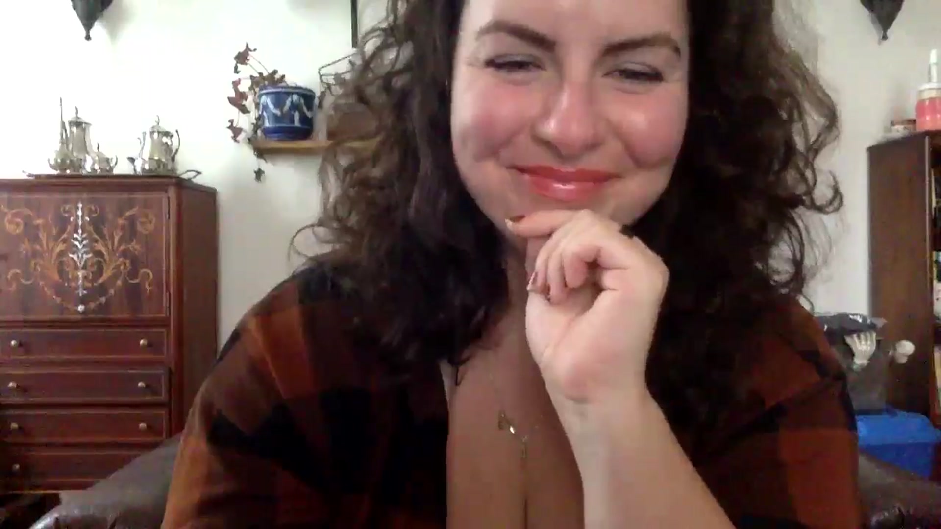 Gallery image thumbnail from EmilyHart's myfreecams stream on, 10/17/2025, 19:37 image 18 of 20