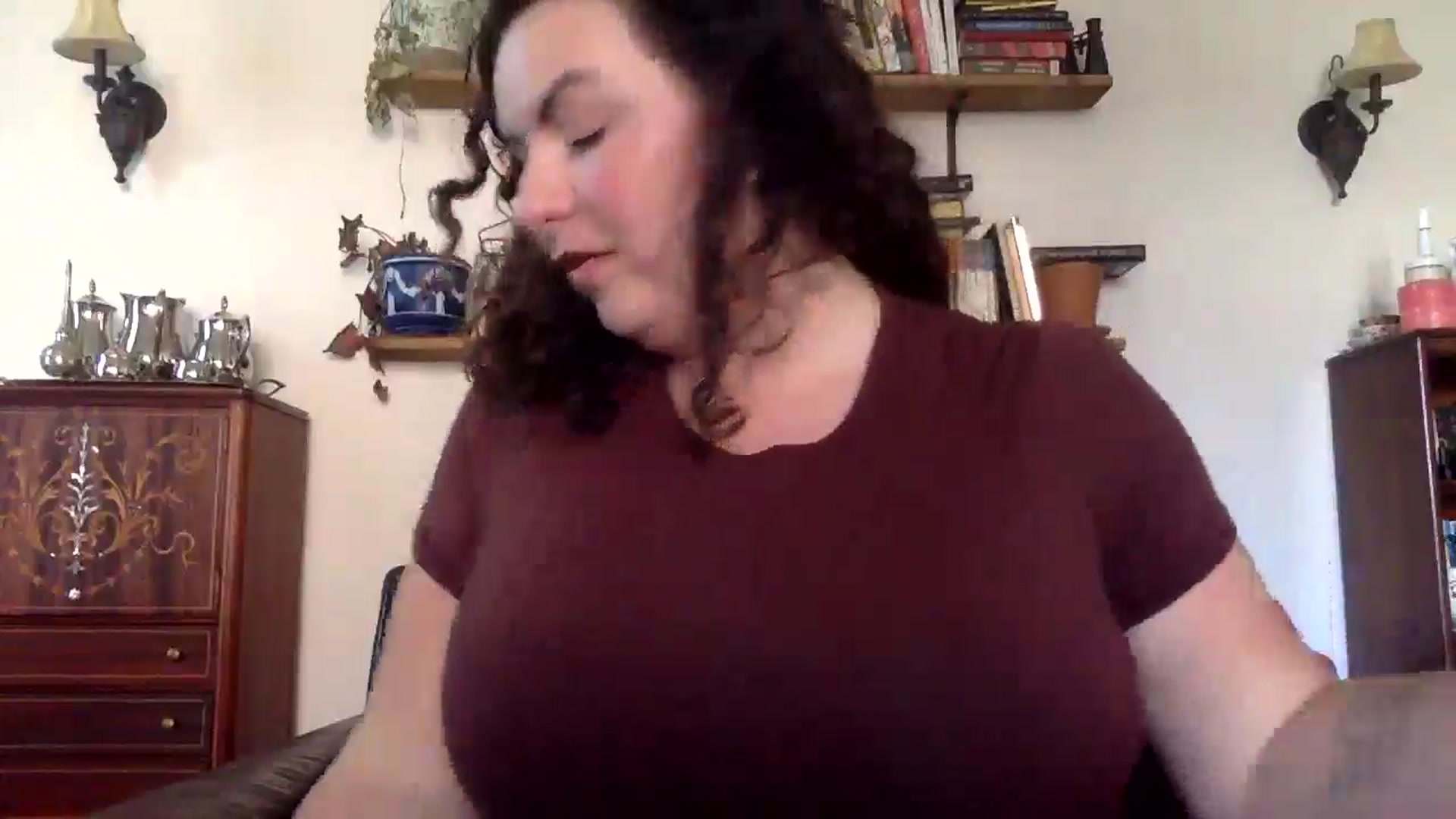 Gallery image thumbnail from EmilyHart's myfreecams stream on, 10/27/2025, 18:06 image 14 of 20